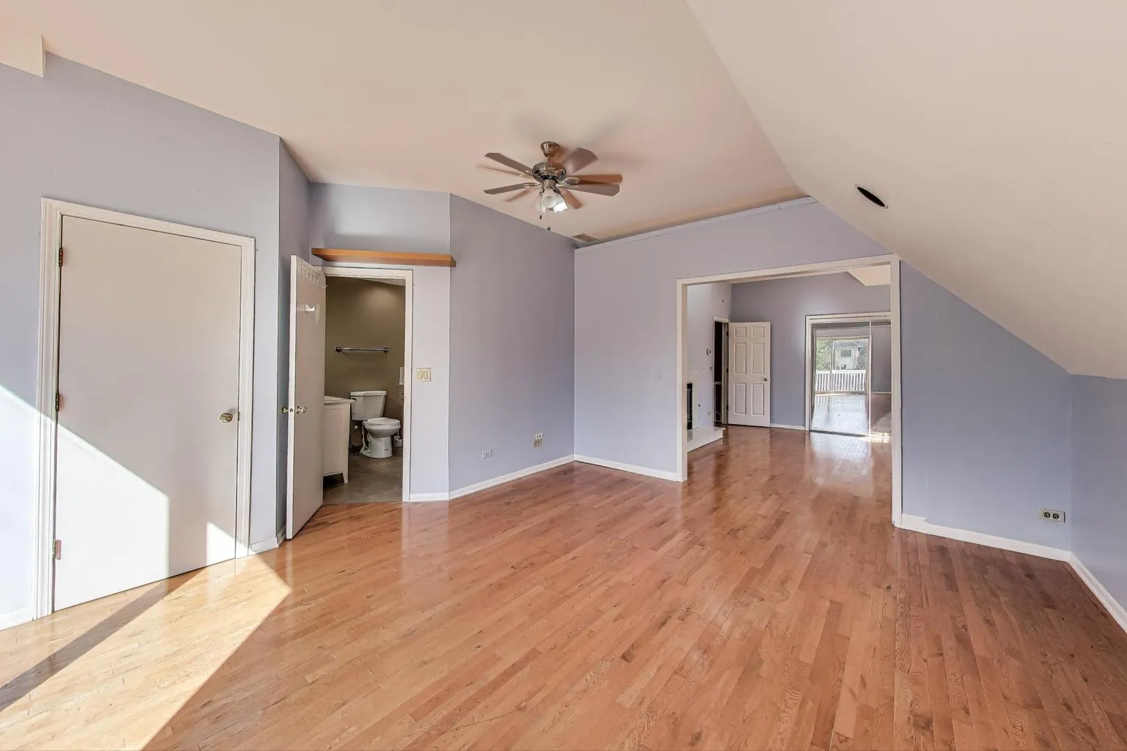 135 E 55 TH Street IL