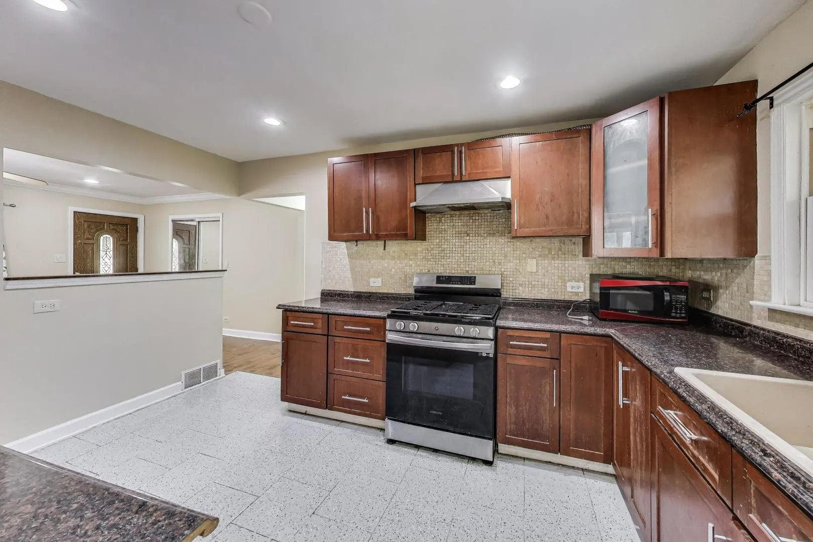 135 E 55 TH Street IL
