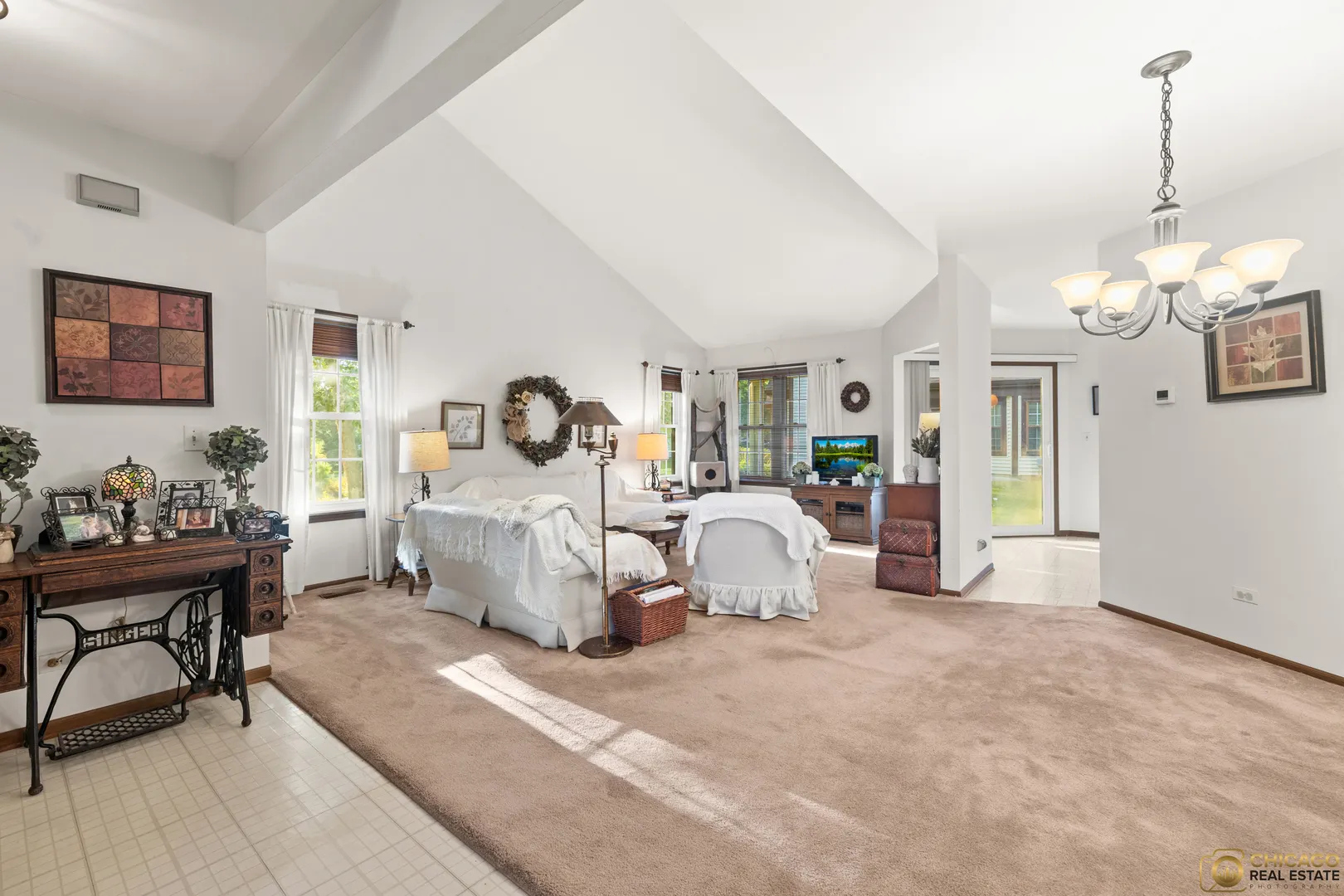 722 Sutton Circle IL