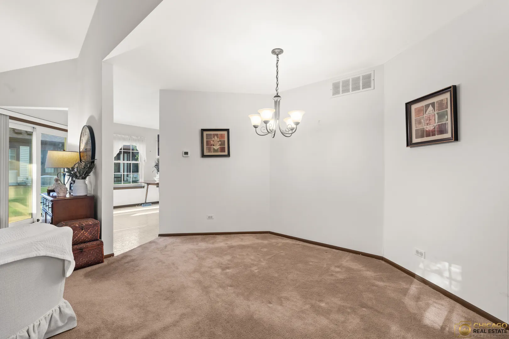 722 Sutton Circle IL
