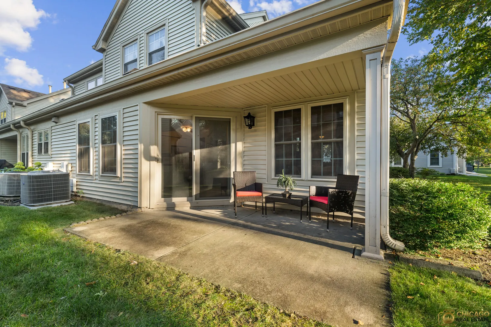 722 Sutton Circle IL