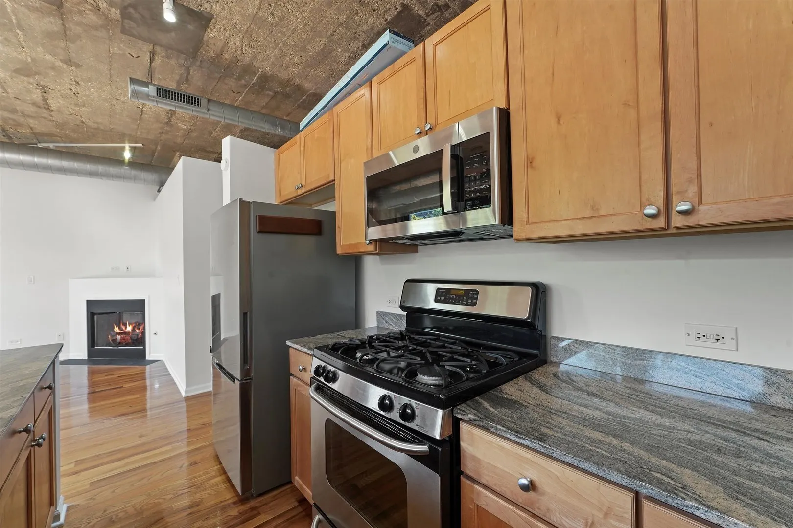 1070 W 15th Street 251 IL