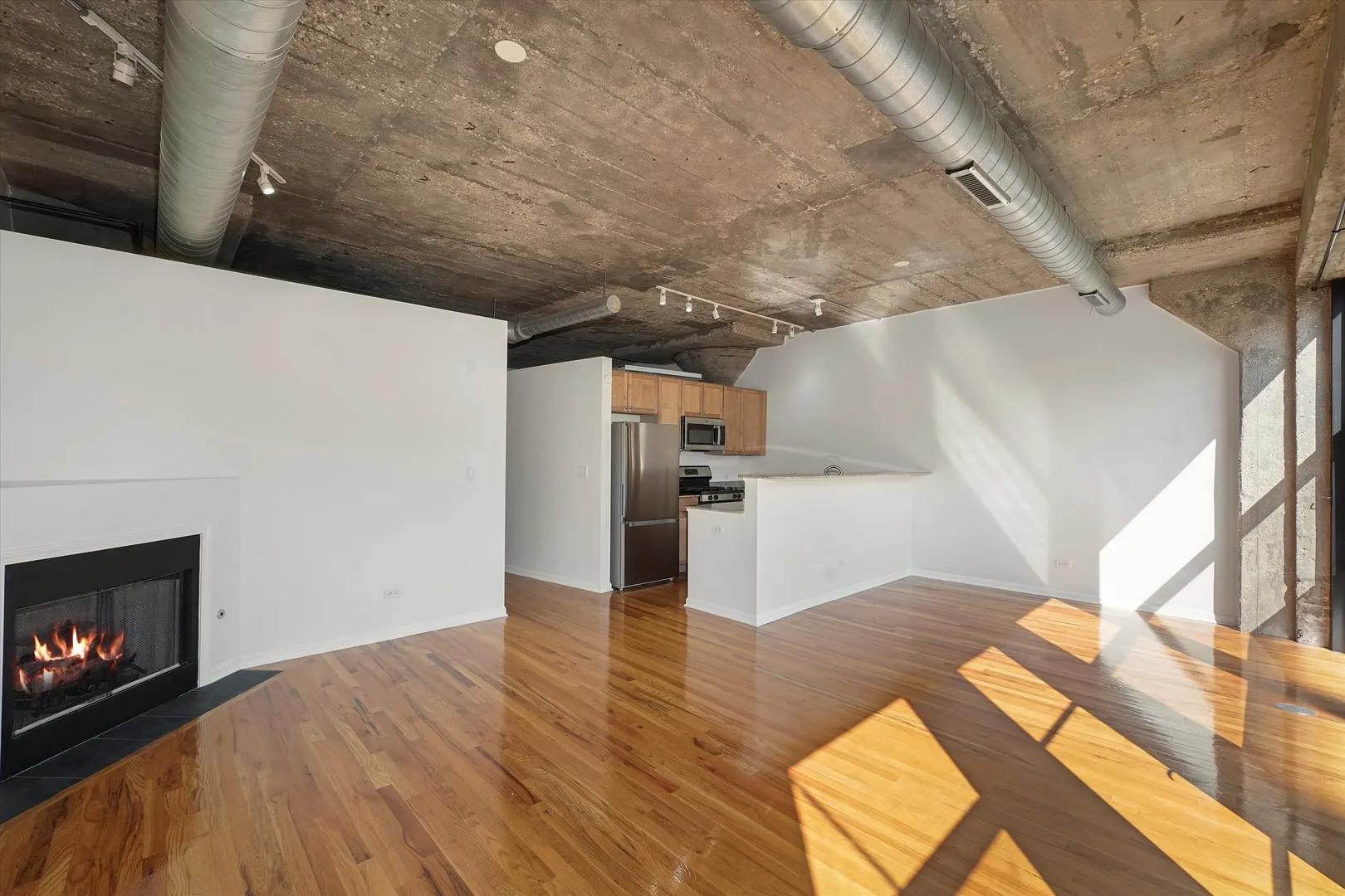 1070 W 15th Street 251 IL