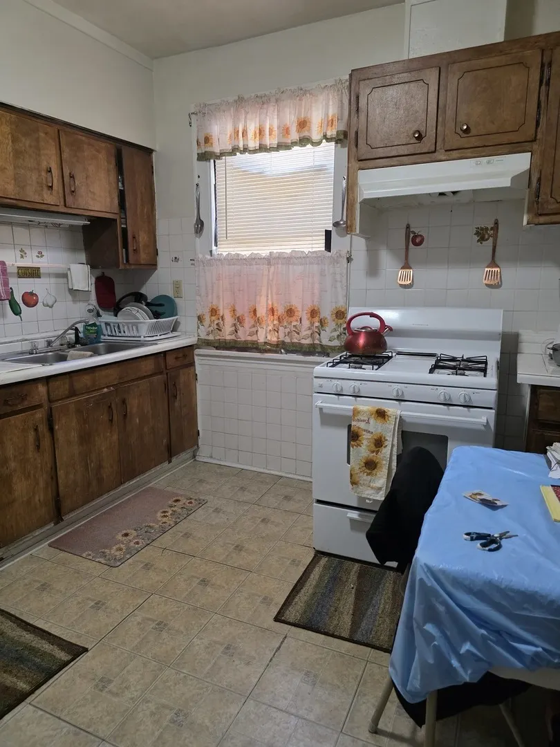 150 E 120th Street IL