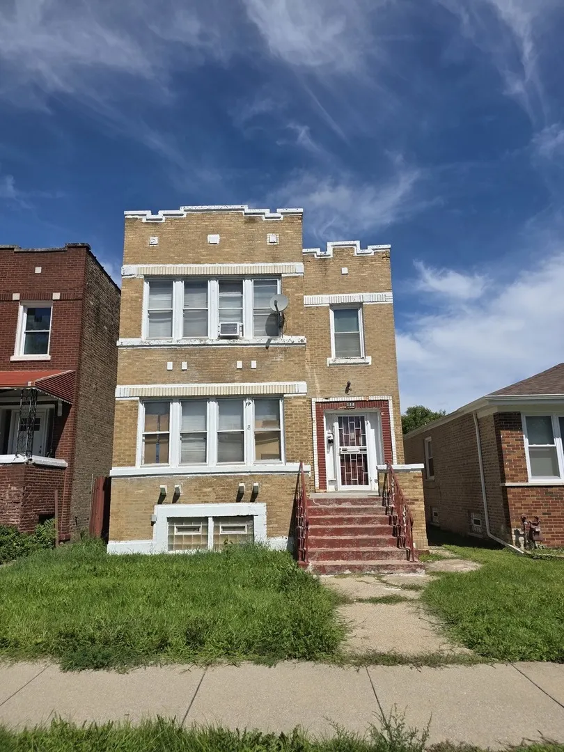 150 E 120th Street IL