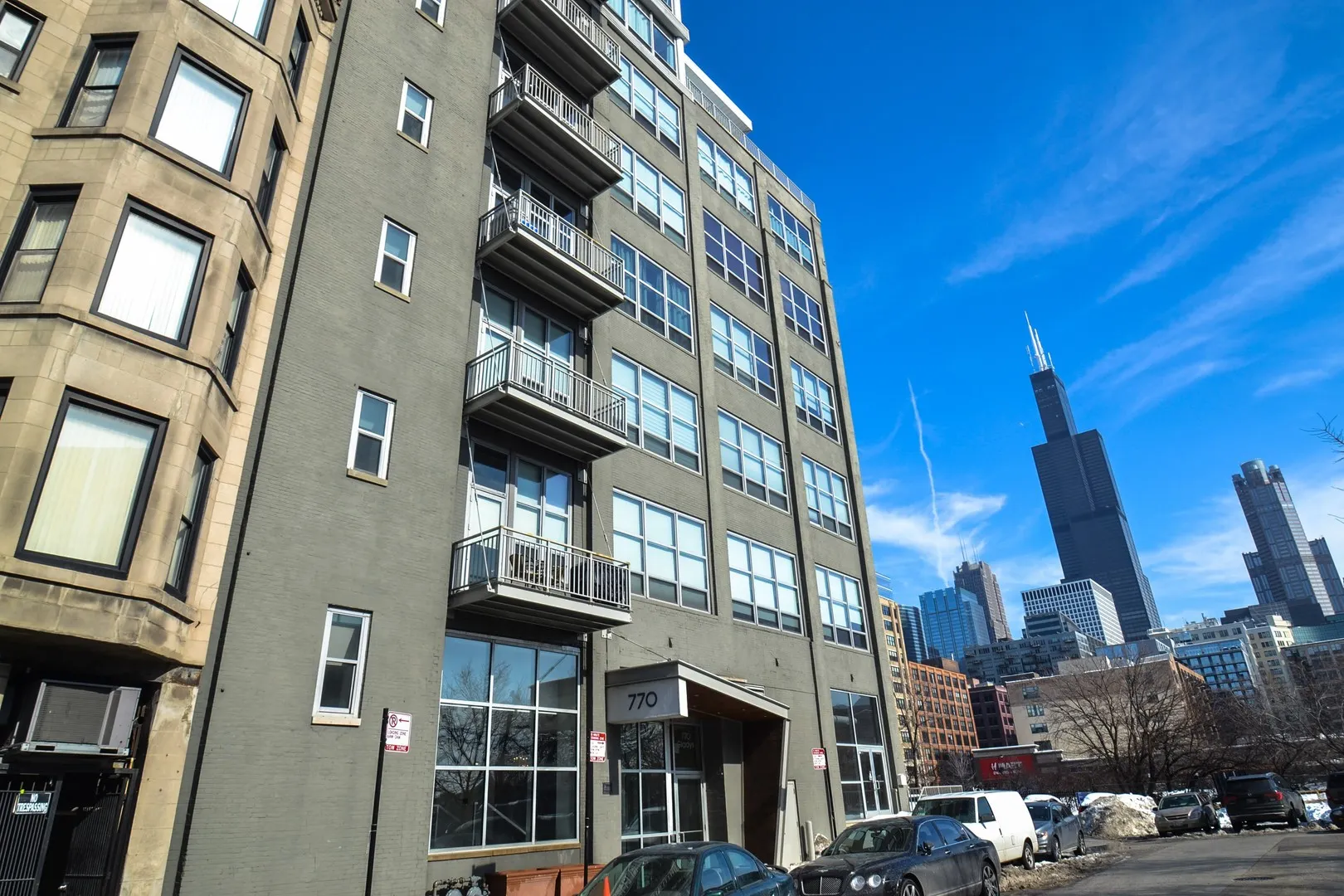 770 W Gladys Avenue 408 IL