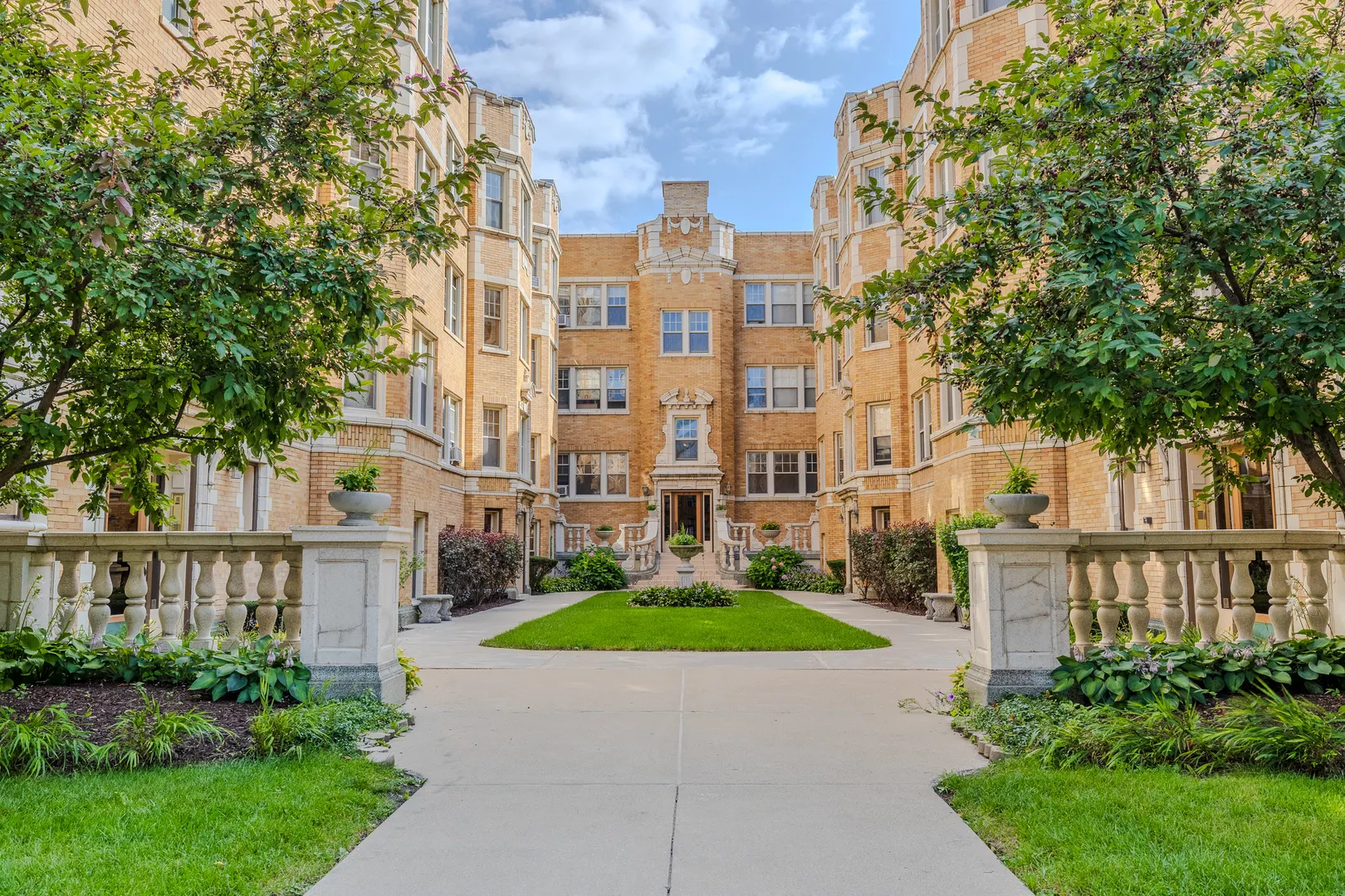 241 Washington Boulevard G IL
