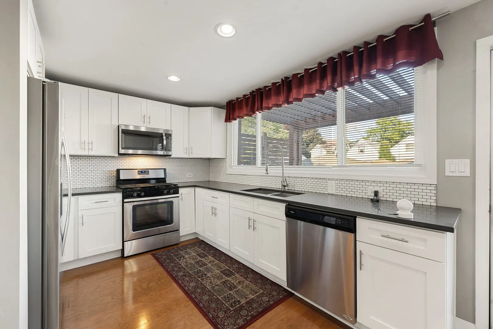 4139 N Kenneth Avenue IL