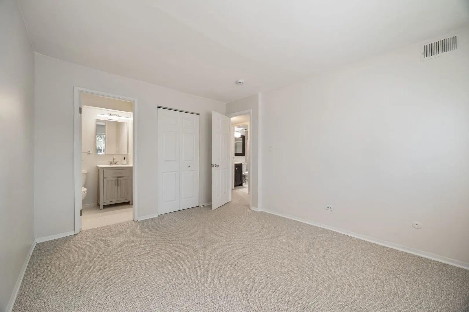 900 Casey Court 27-06 IL