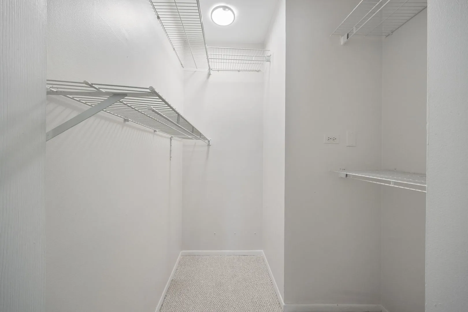900 Casey Court 27-06 IL