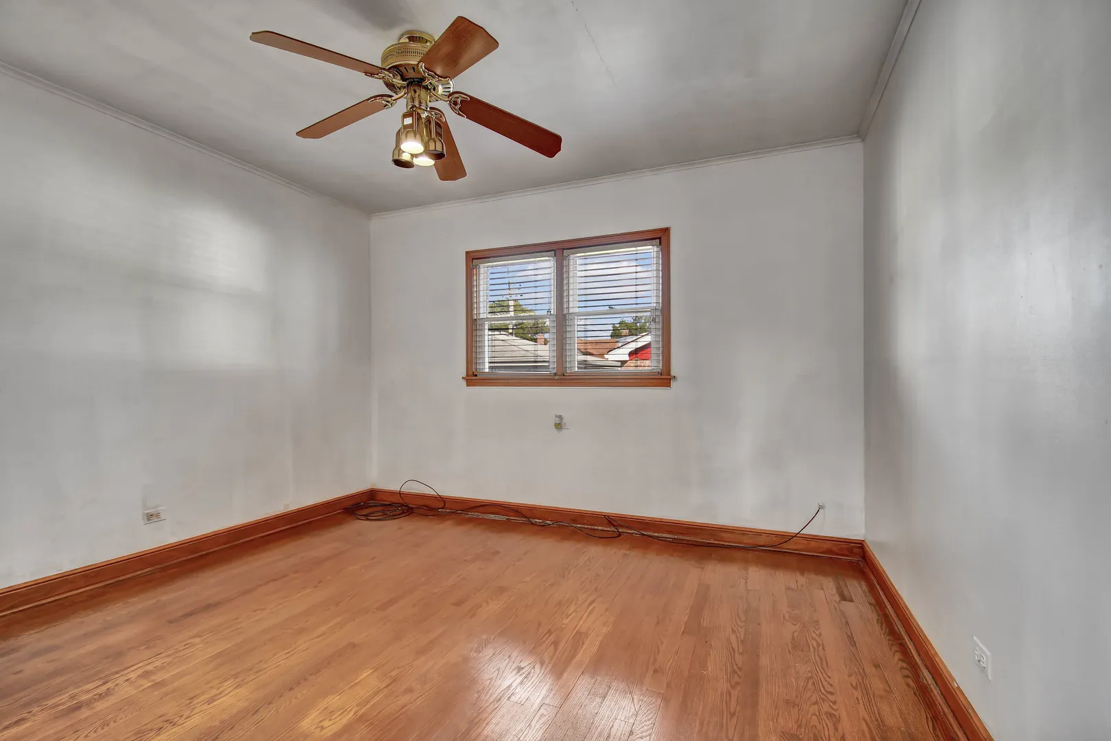 9041 S East End Avenue IL