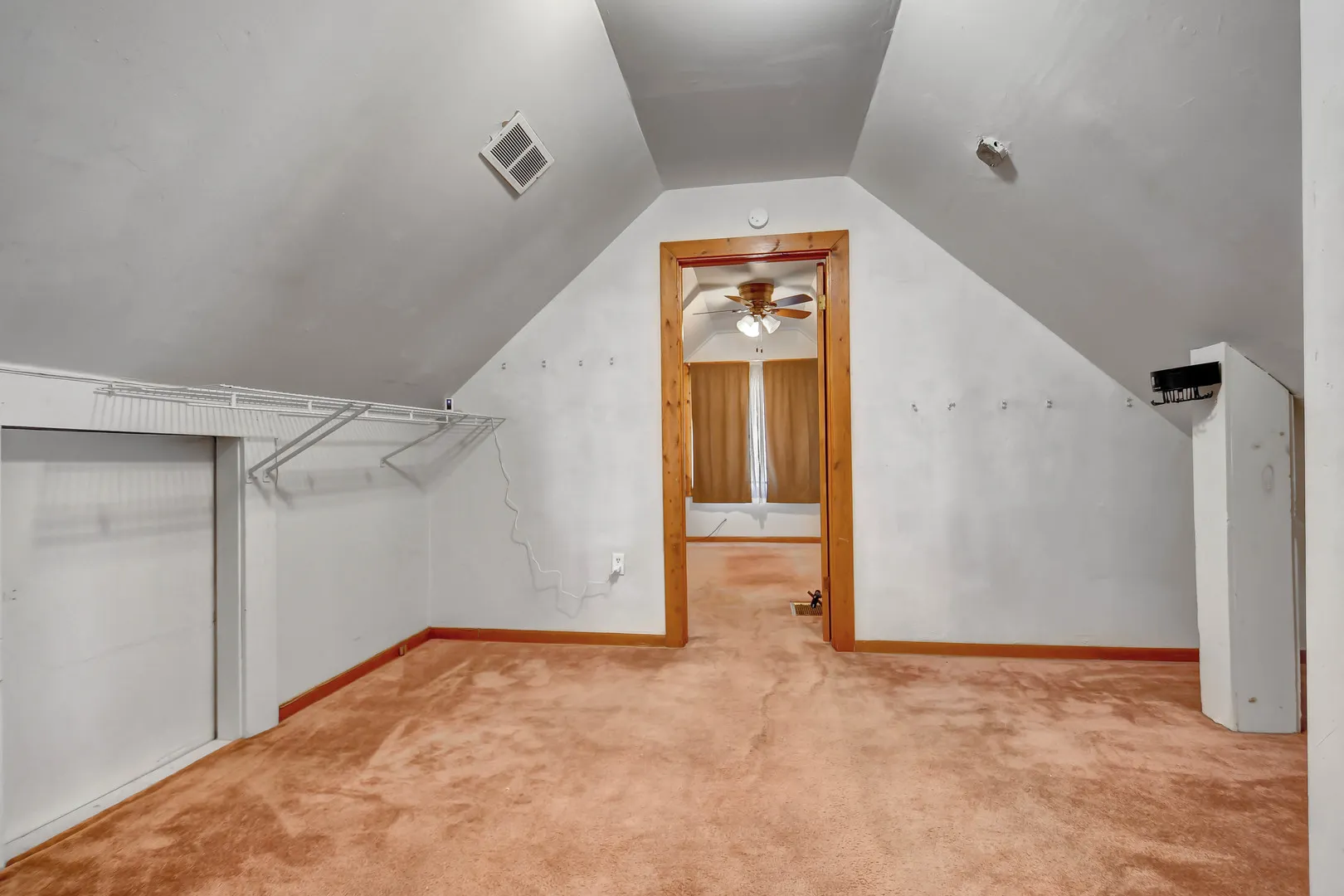 9041 S East End Avenue IL