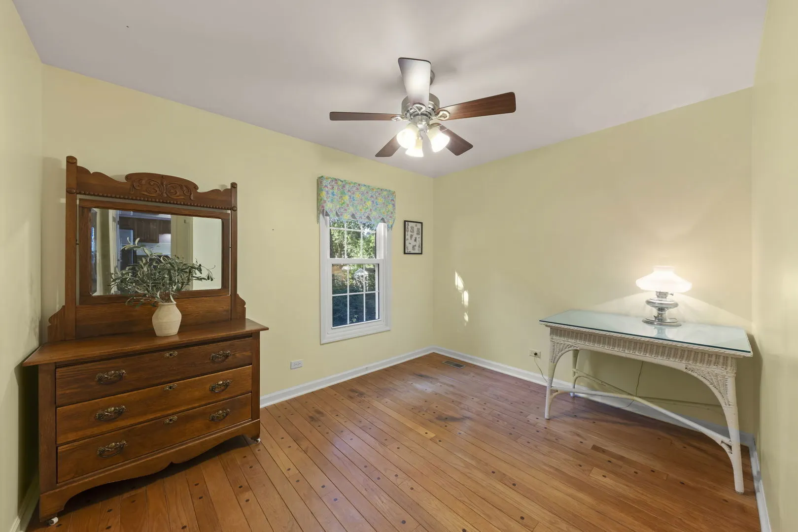 1625 Indian Knoll Road IL