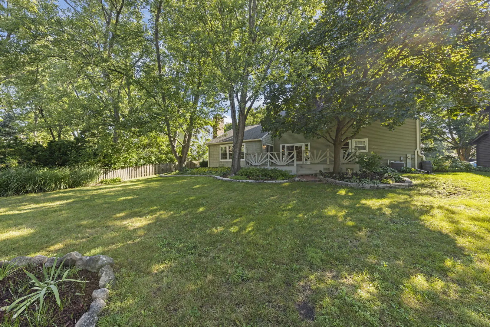1625 Indian Knoll Road IL