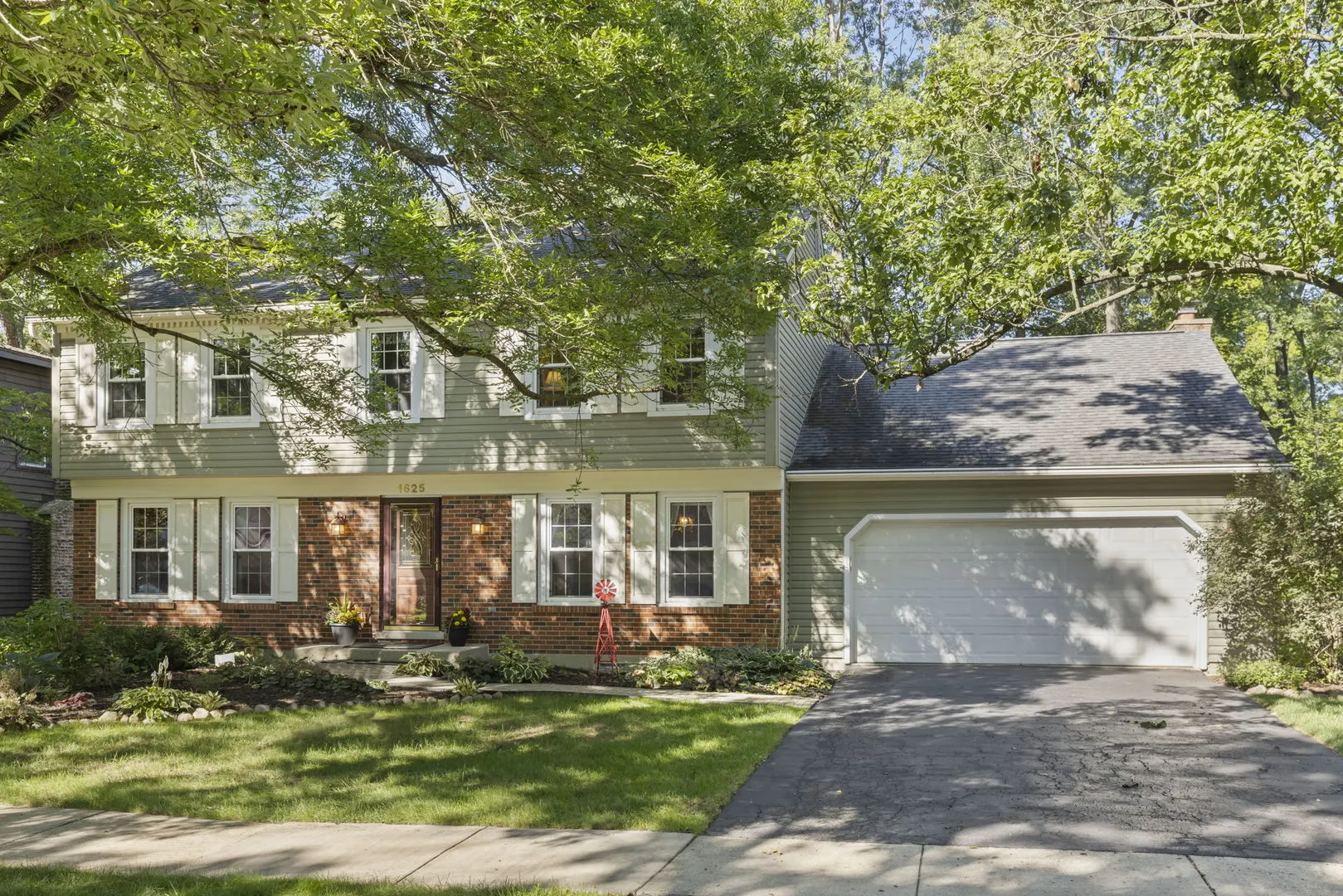 1625 Indian Knoll Road IL