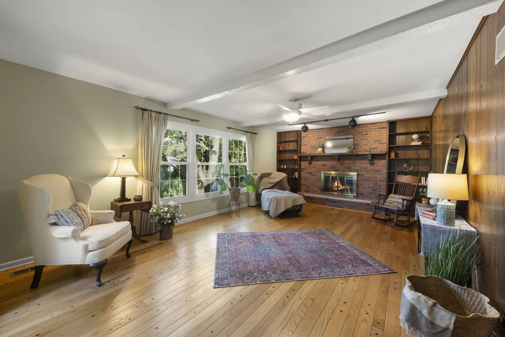 1625 Indian Knoll Road IL