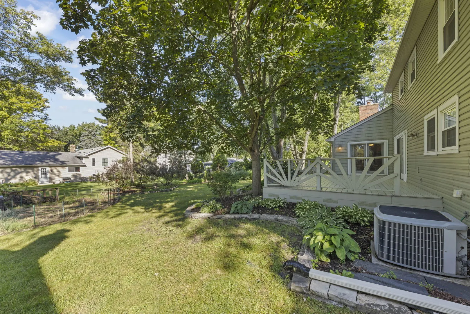 1625 Indian Knoll Road IL
