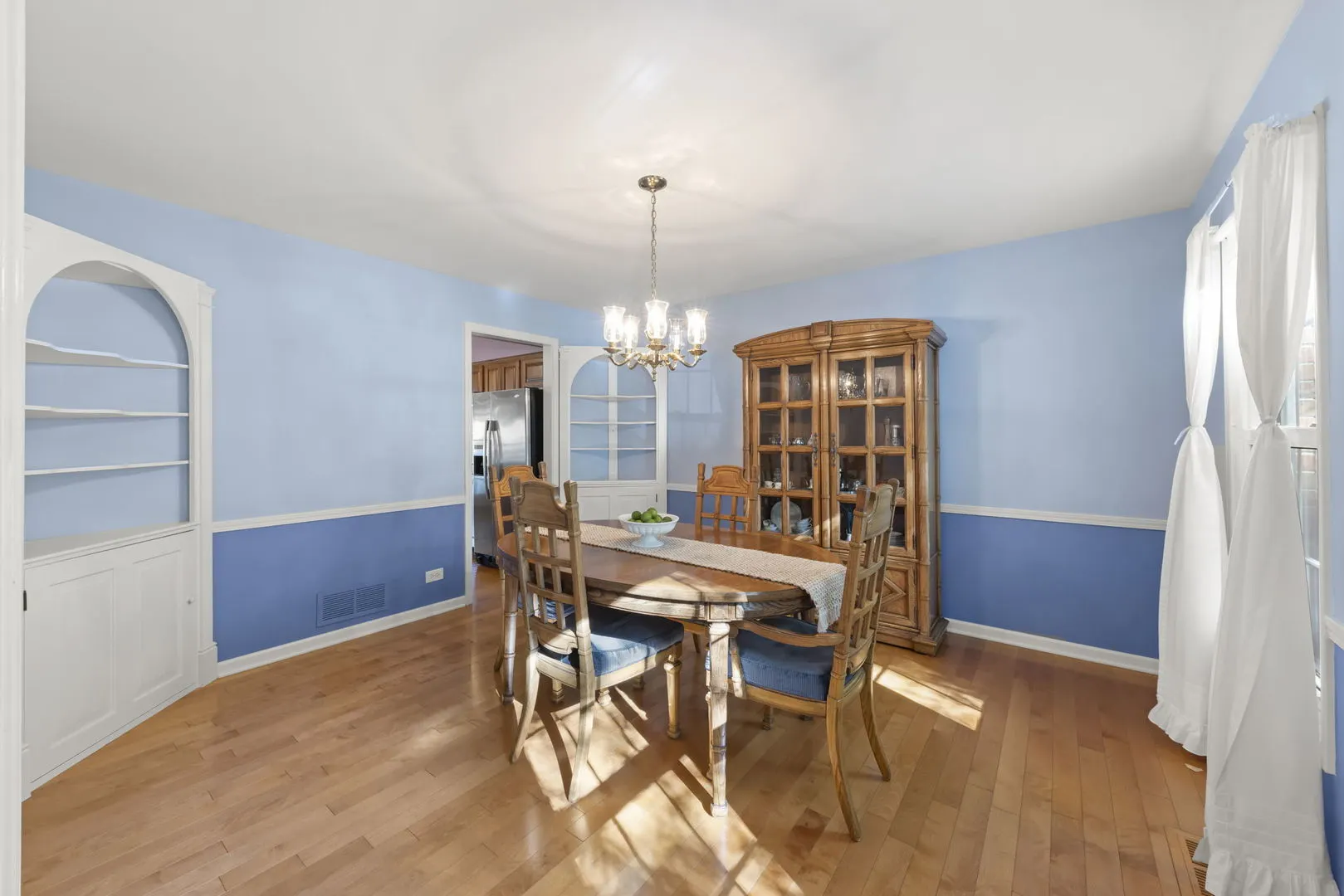 1625 Indian Knoll Road IL