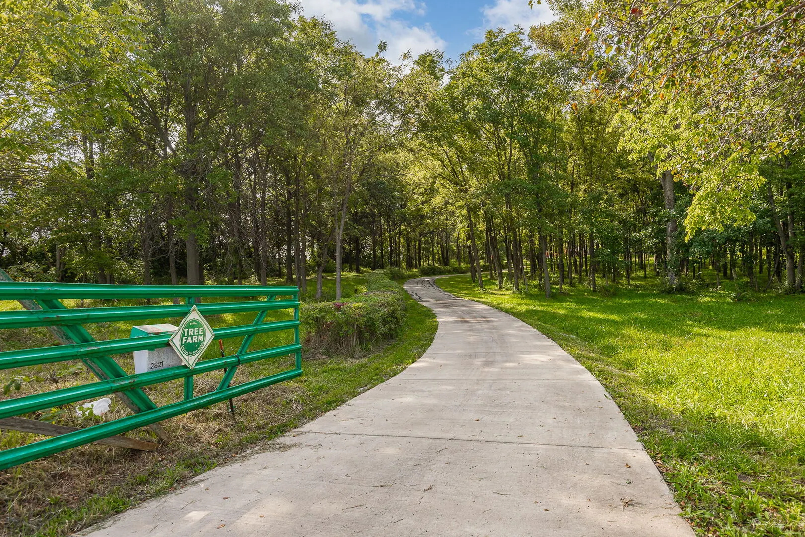 2821 W Pauling Road IL