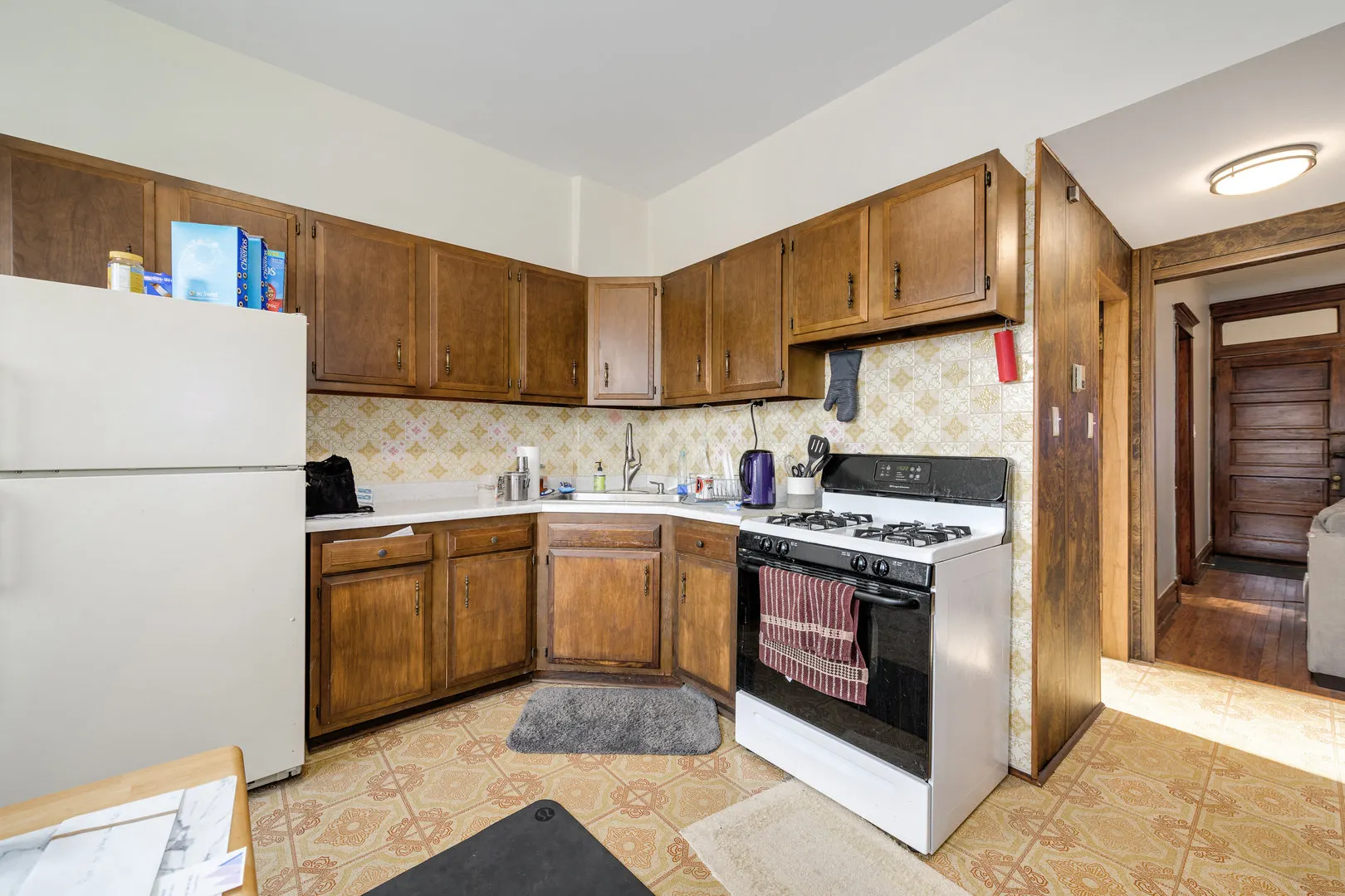 2337 W Thomas Street IL