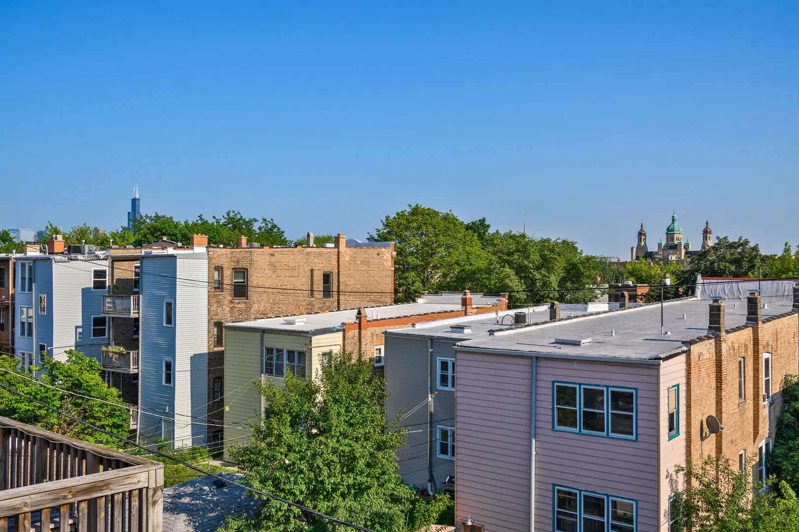 2337 W Thomas Street IL