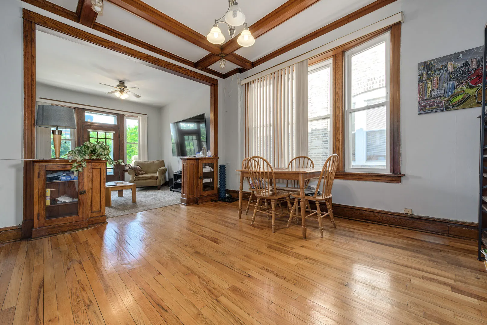2337 W Thomas Street IL