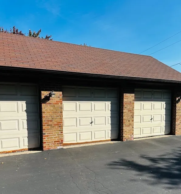 13422 W Circle Drive 401 IL