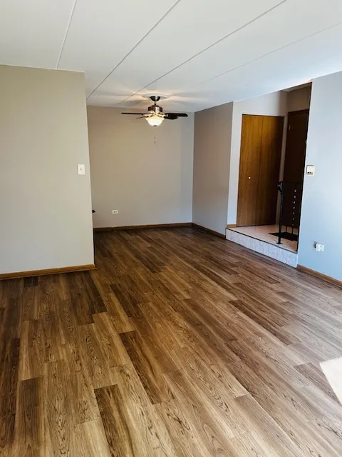 13422 W Circle Drive 401 IL