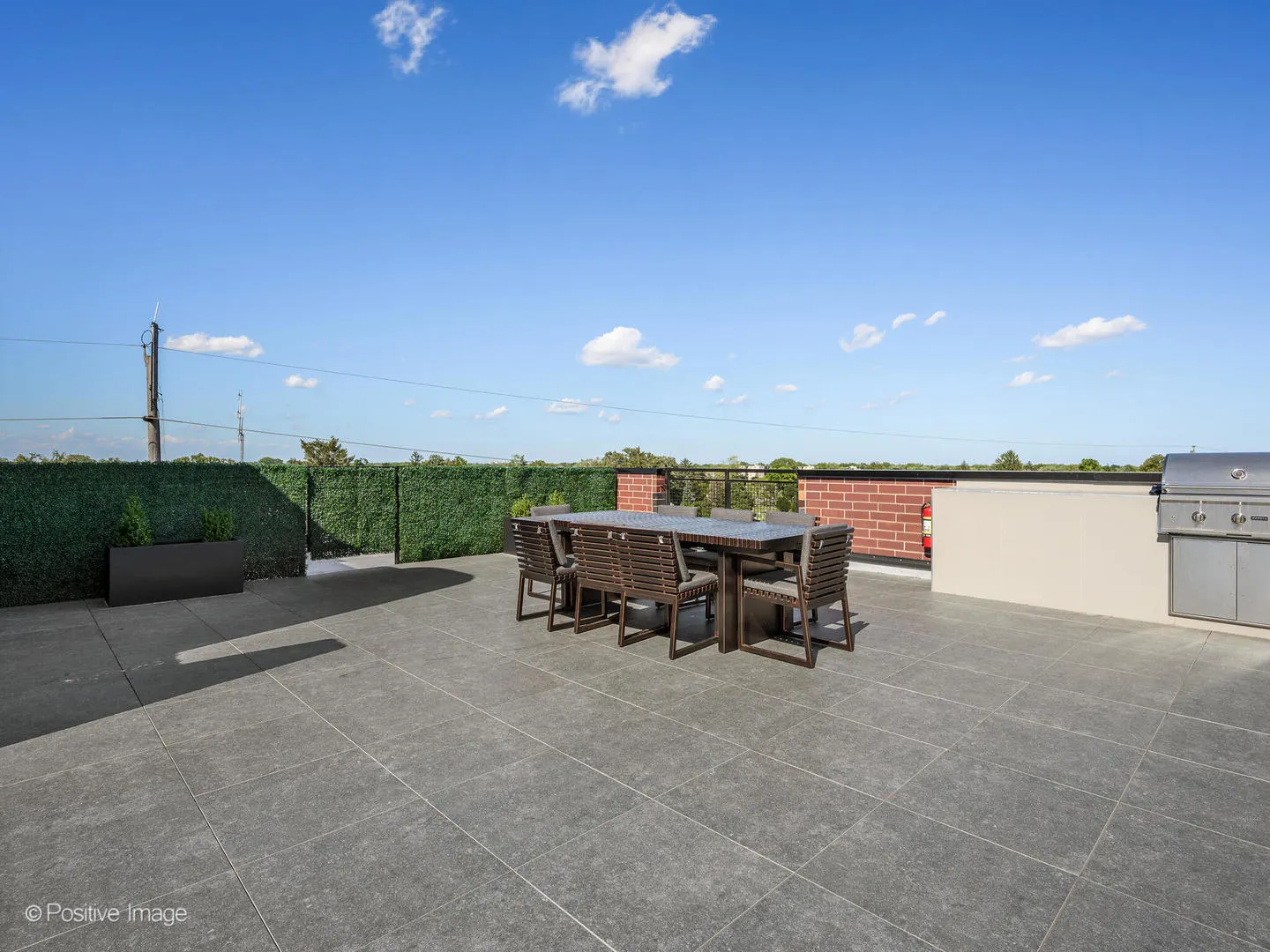 2811 Thatcher Avenue 305 IL