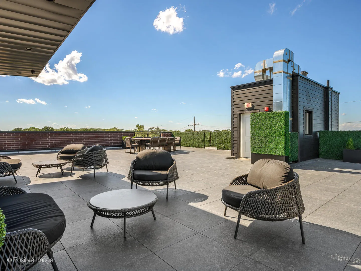 2811 Thatcher Avenue 305 IL