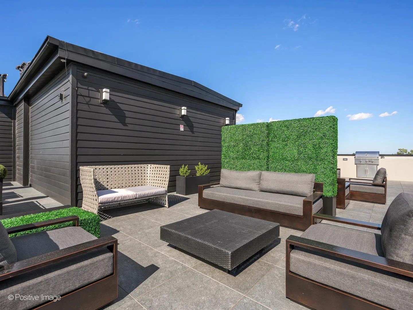 2811 Thatcher Avenue 305 IL