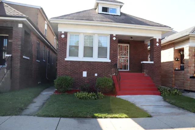 8512 S Manistee Avenue IL