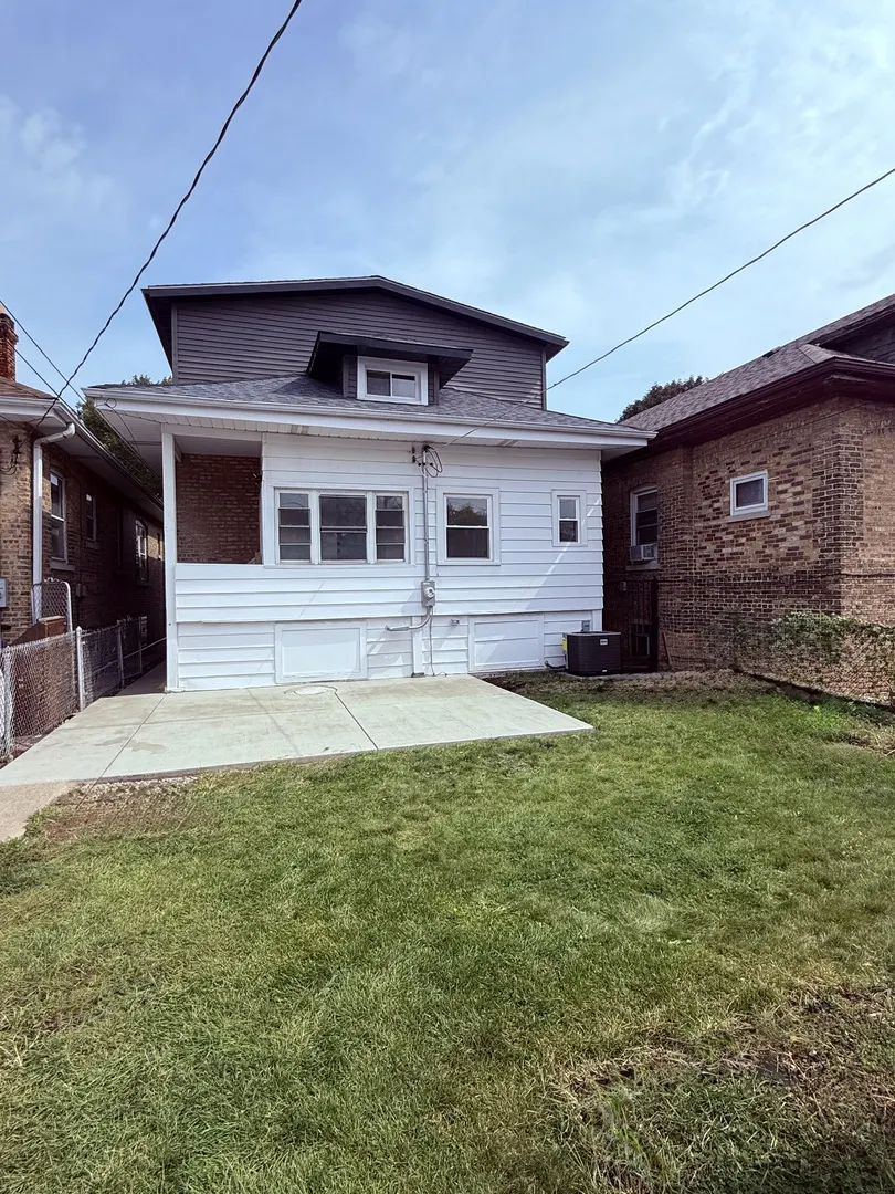 2922 N Kilpatrick Avenue IL