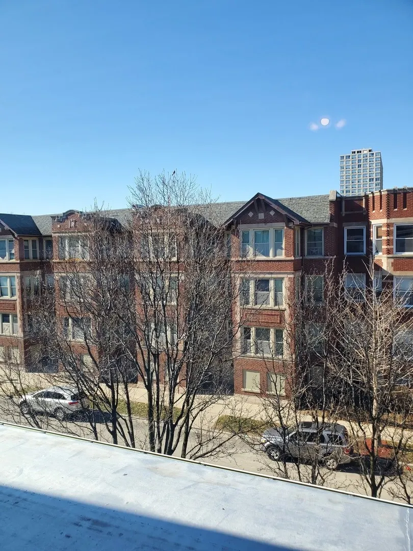 4751 S Forrestville Avenue 3N IL