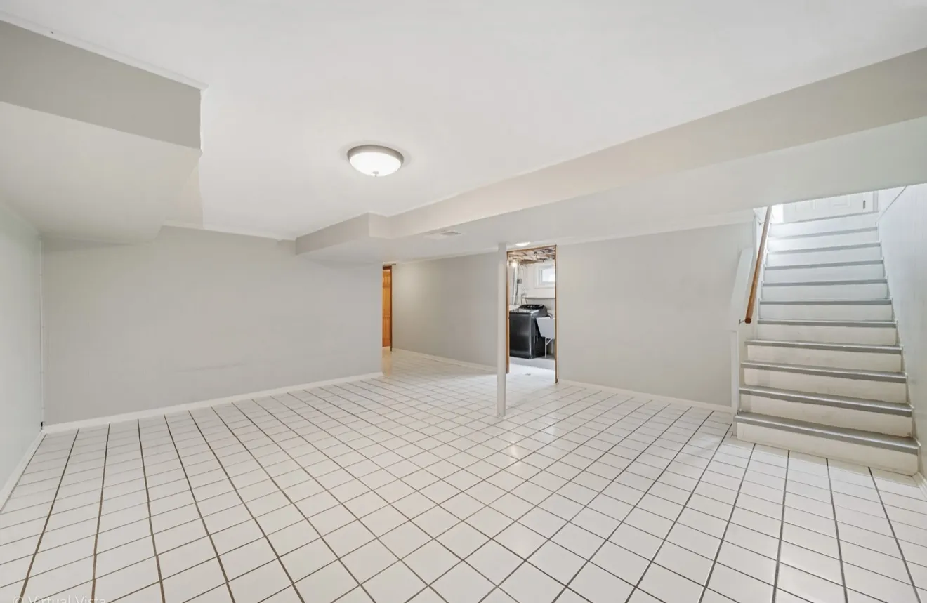509 Gierz Street IL