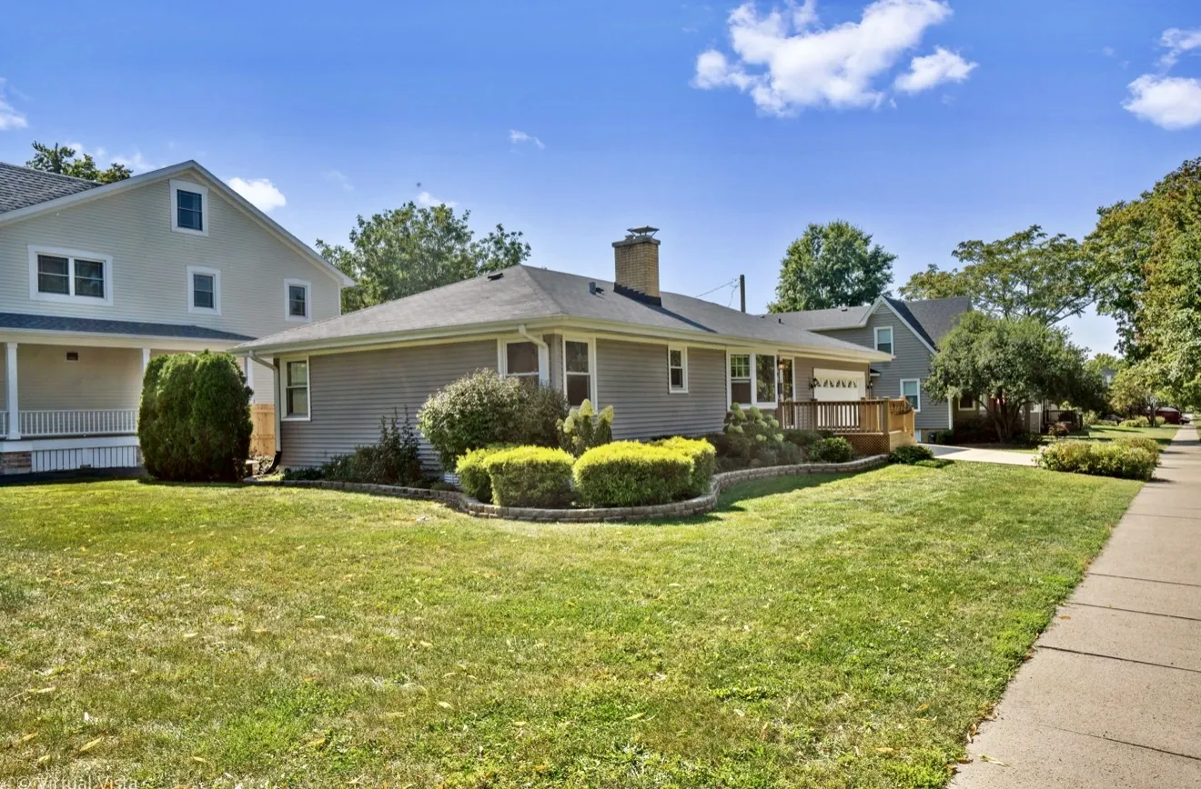509 Gierz Street IL