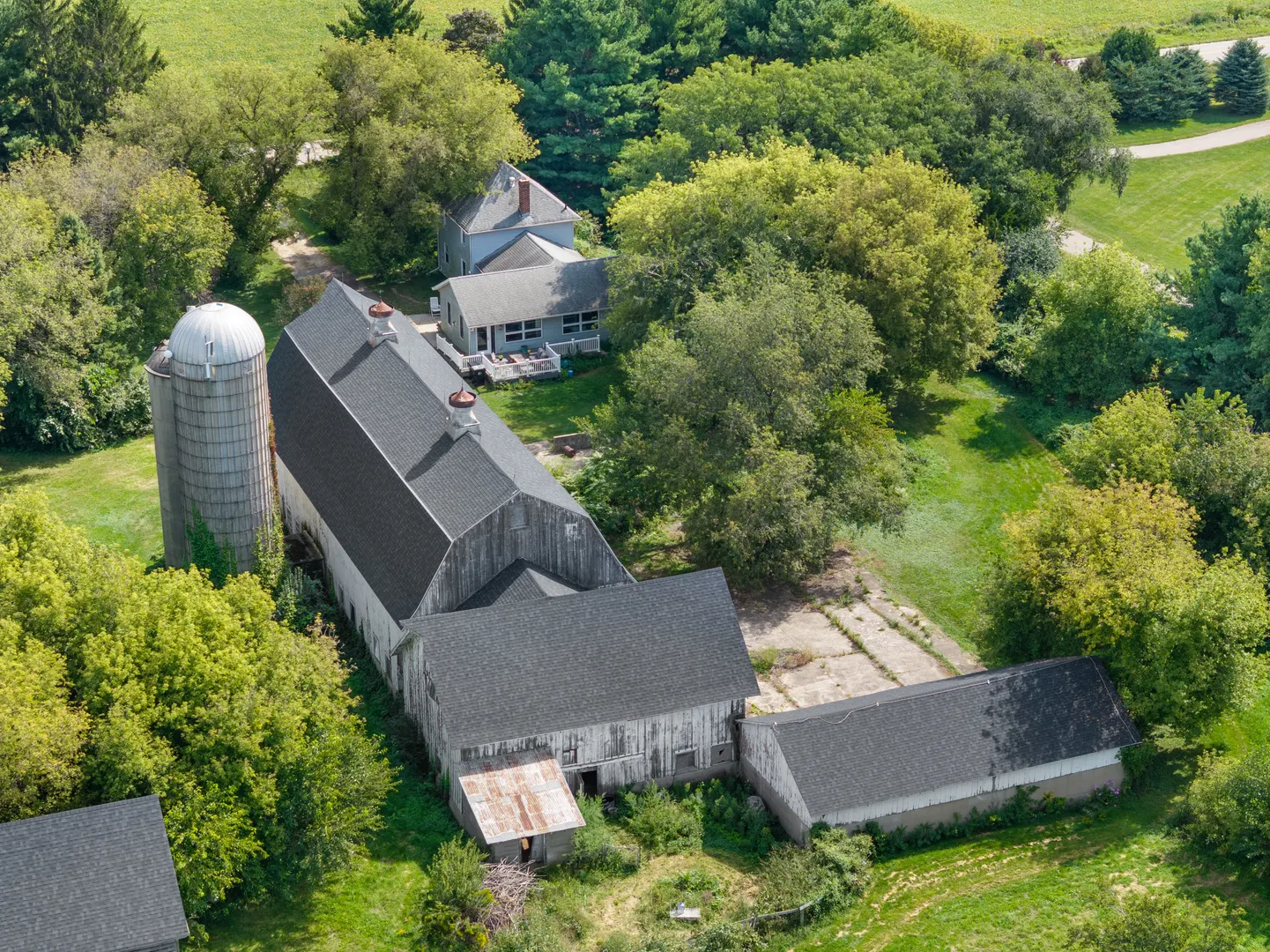 1610 Town Hall Road WI