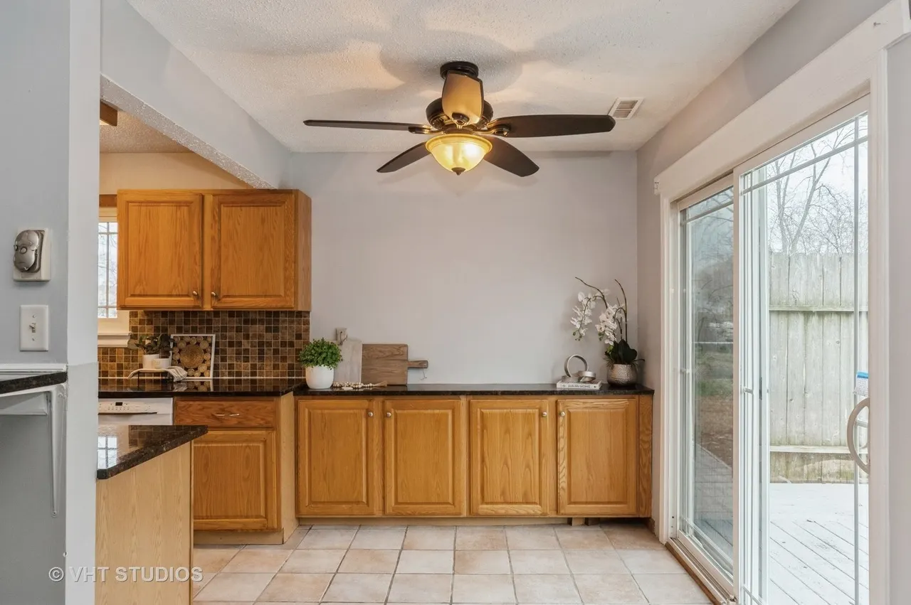 1794 Howe Lane IL