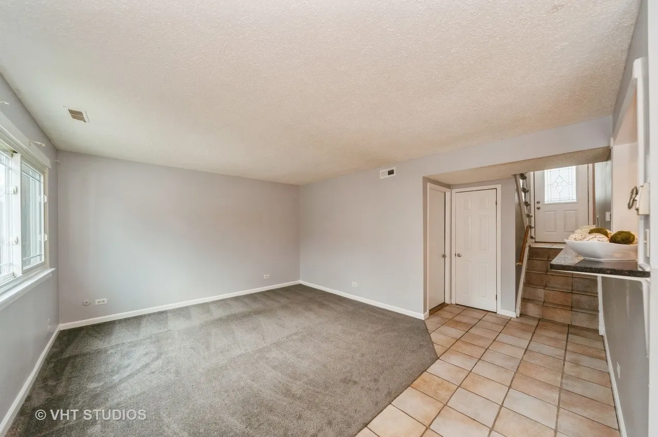1794 Howe Lane IL