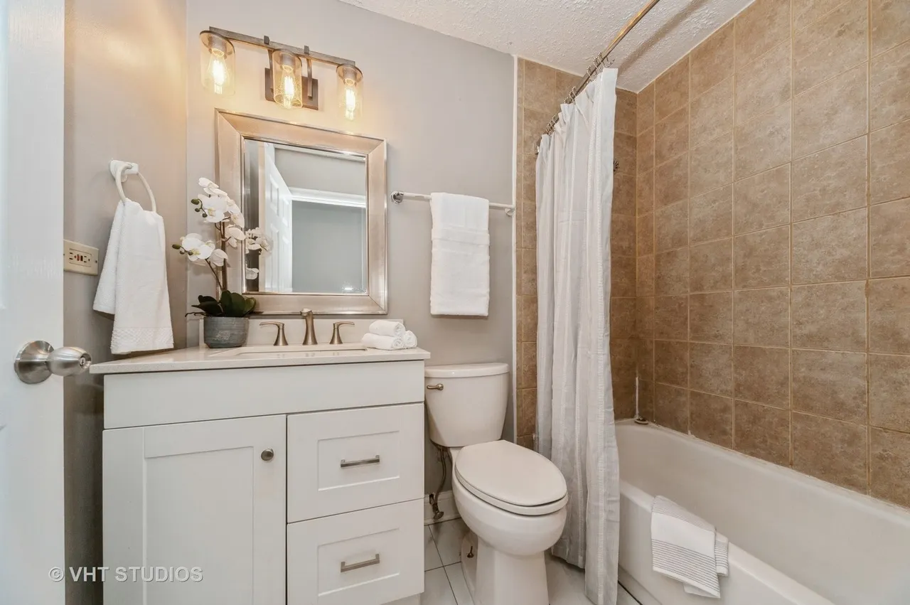 1794 Howe Lane IL