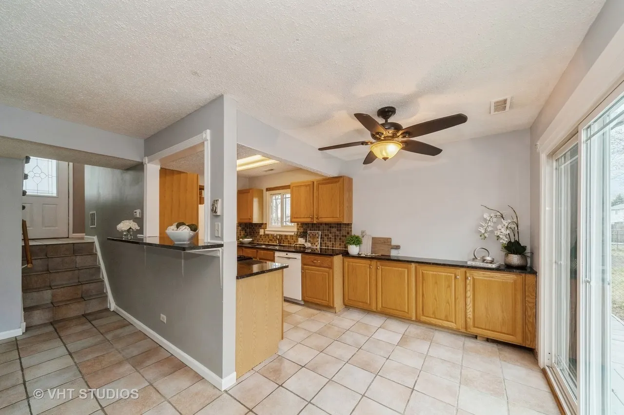 1794 Howe Lane IL