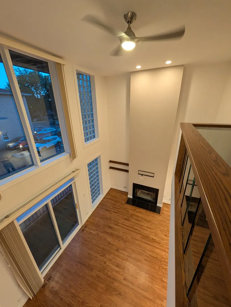 8735 W CATHERINE Avenue 8 IL
