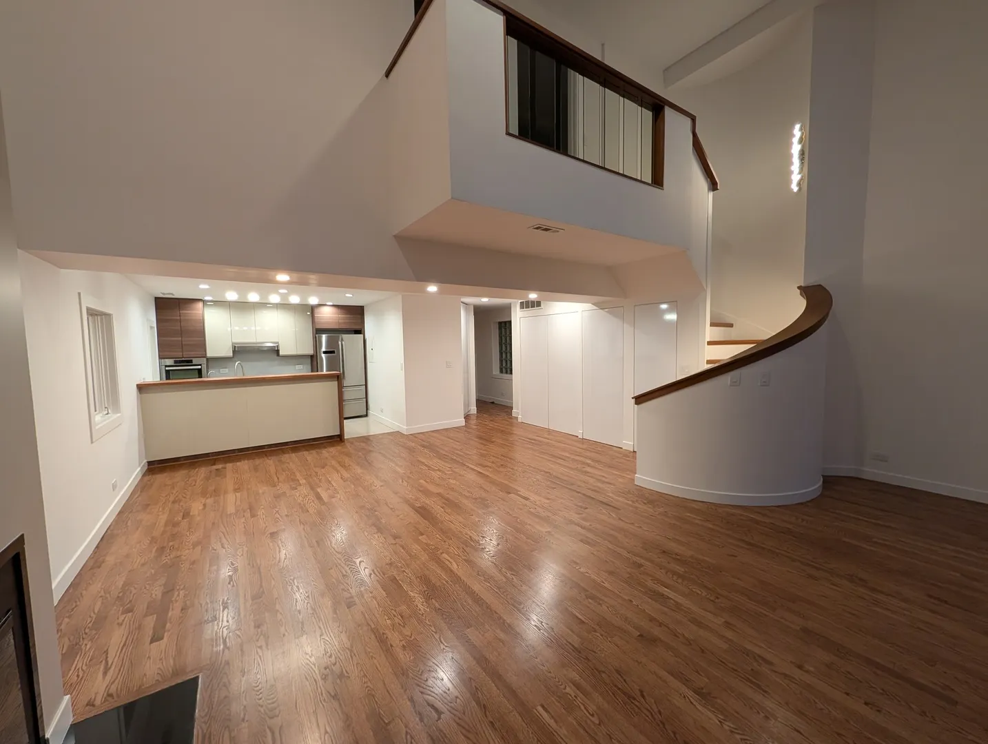 8735 W CATHERINE Avenue 8 IL