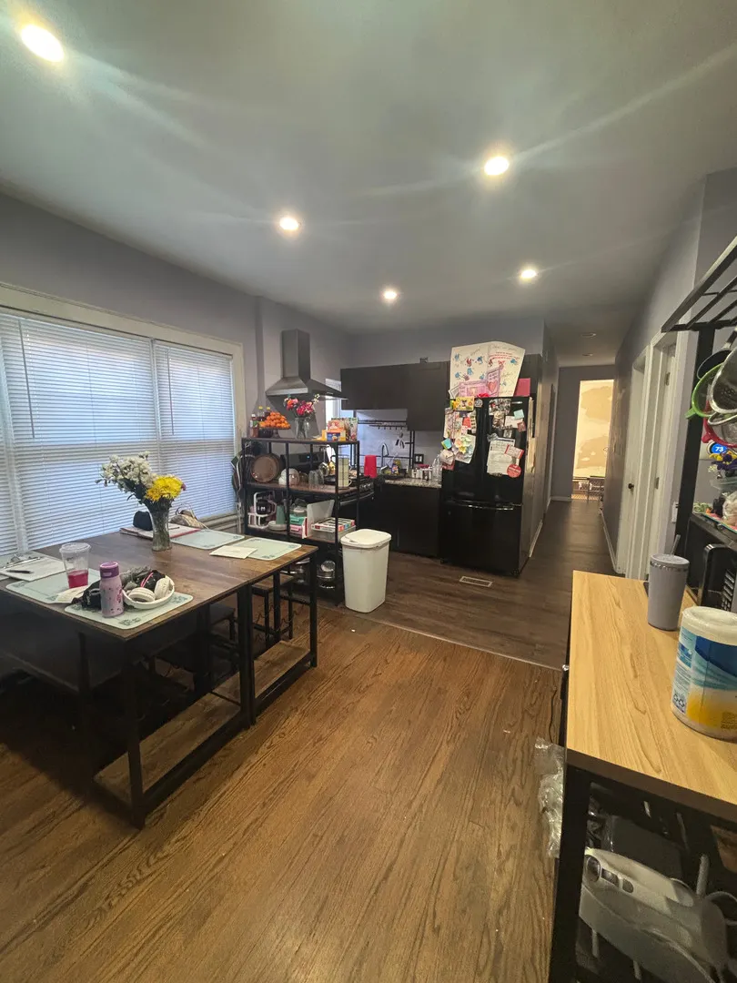 5749 W 64th Place IL