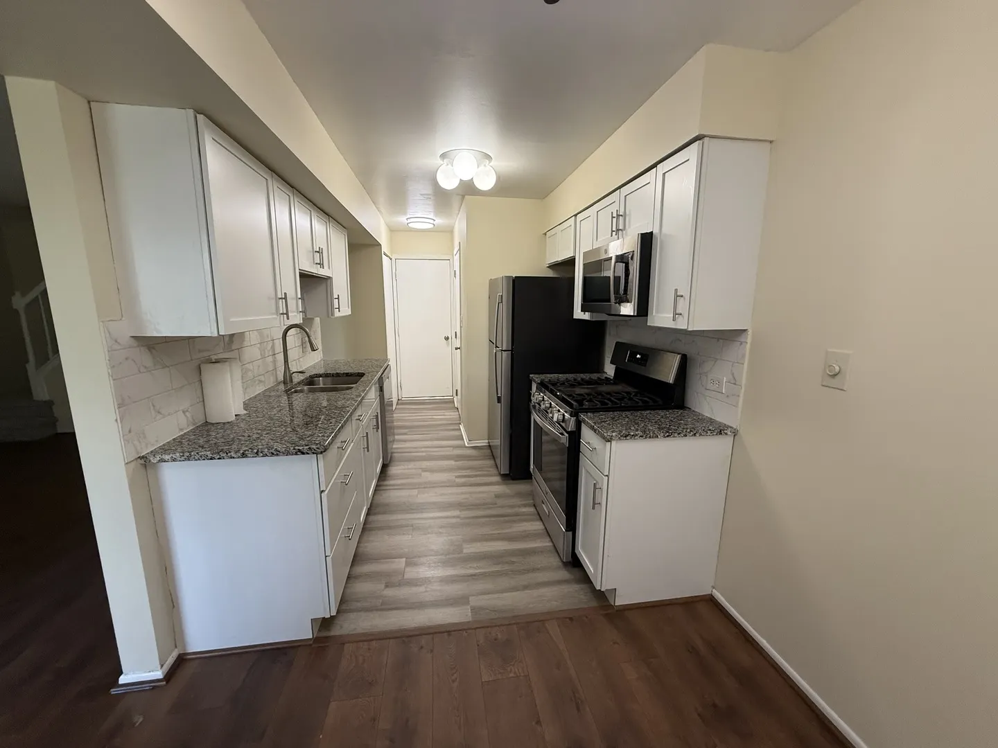 385 Pierce Court 280 IL