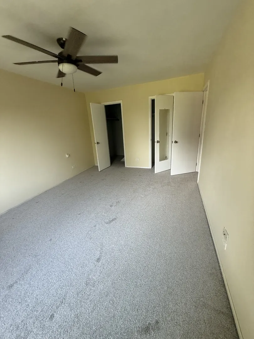 385 Pierce Court 280 IL