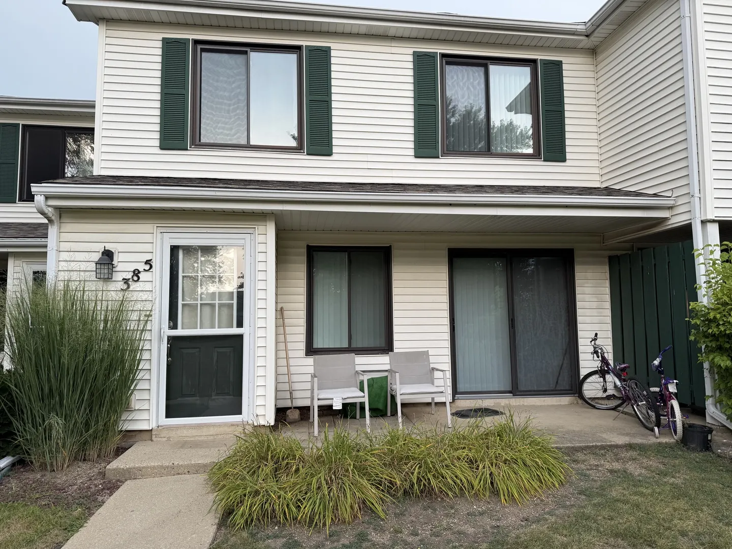 385 Pierce Court 280 IL