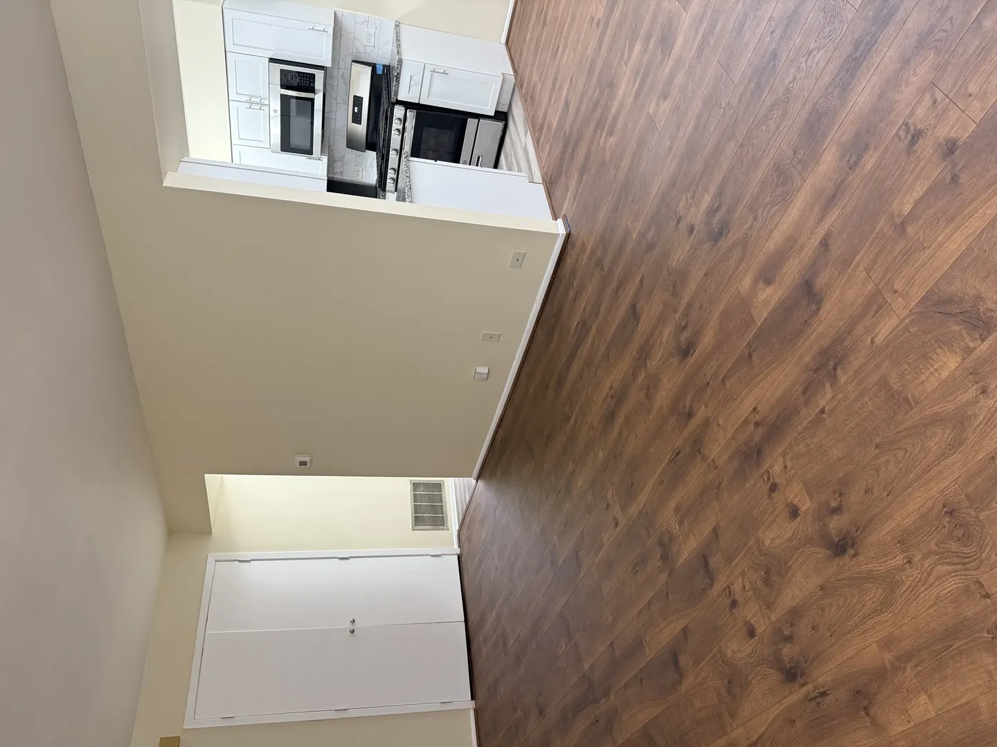 385 Pierce Court 280 IL