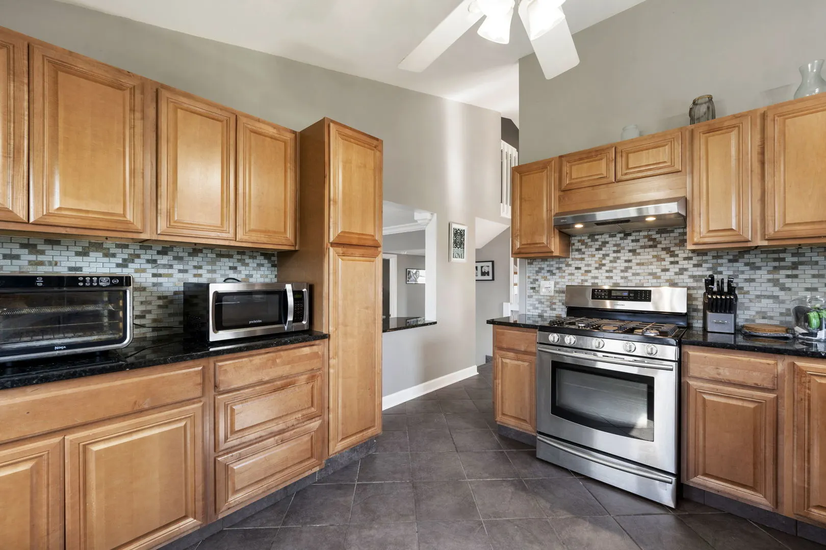 24 Fillmore Lane IL