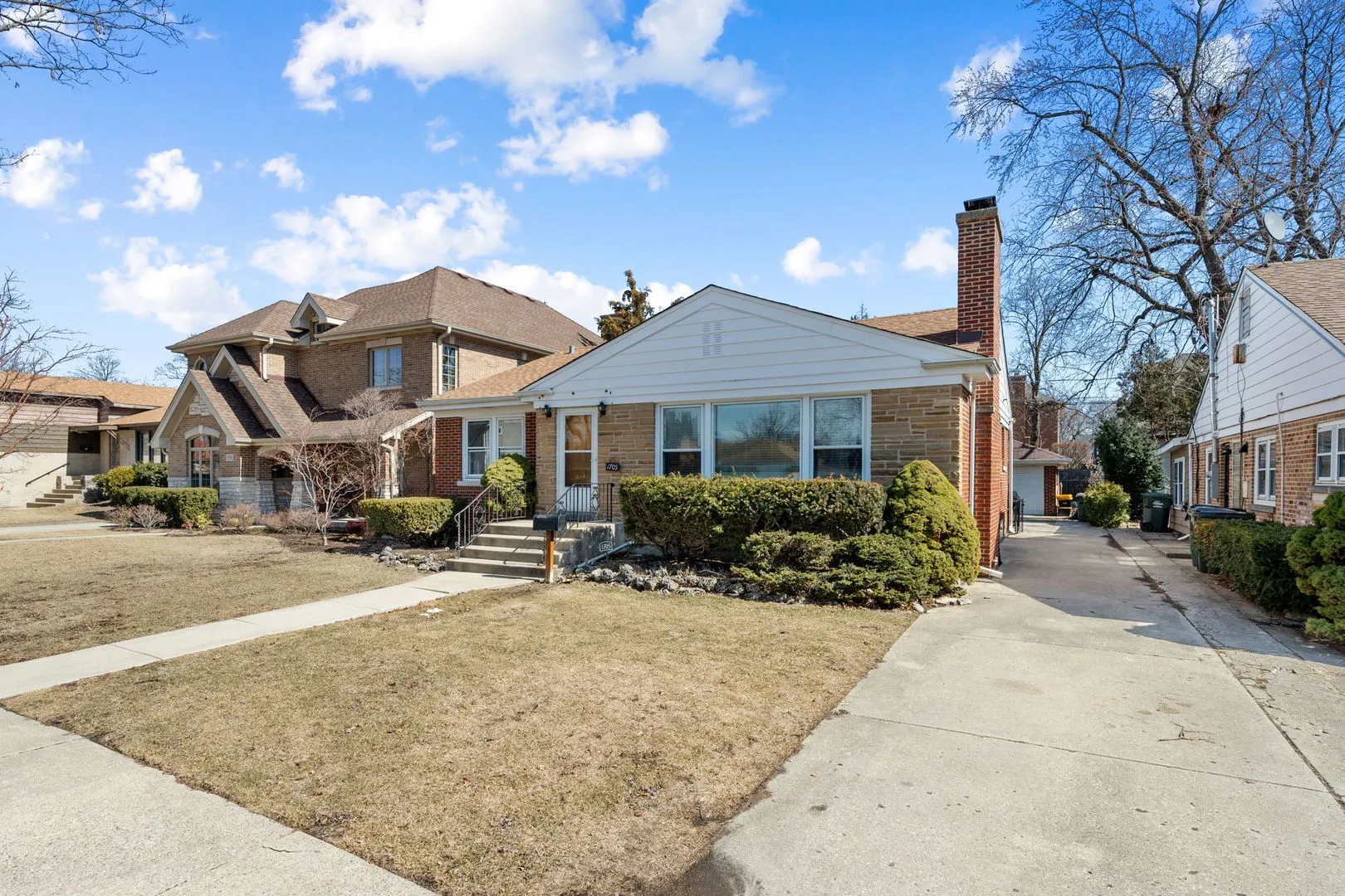 1705 S Crescent Avenue IL